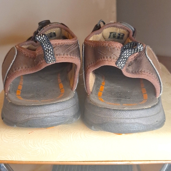 Men's Brown Docker's Sandals - Picture 5 of 8